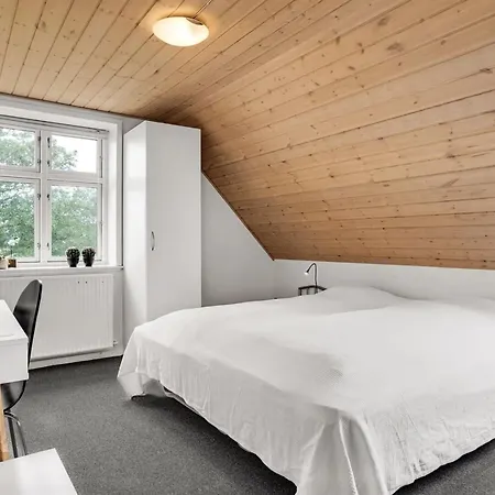 Leilighet Eini - 4-5km From The Sea By Interhome *