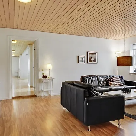 Eini - 4-5km From The Sea By Interhome Lejlighed *