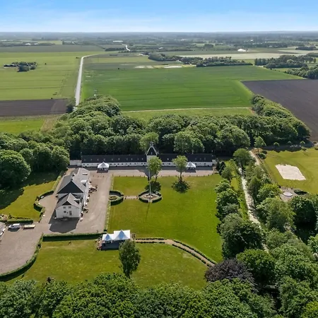 Eini - 4-5km From The Sea By Interhome *