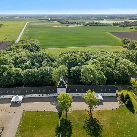 Apartamento Eini - 4-5km From The Sea By Interhome